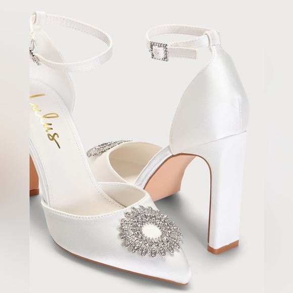 NWOT Lulus Bradleyy White‎ Satin Pointed-Toe Ankle Strap Pumps - Picture 4 of 6